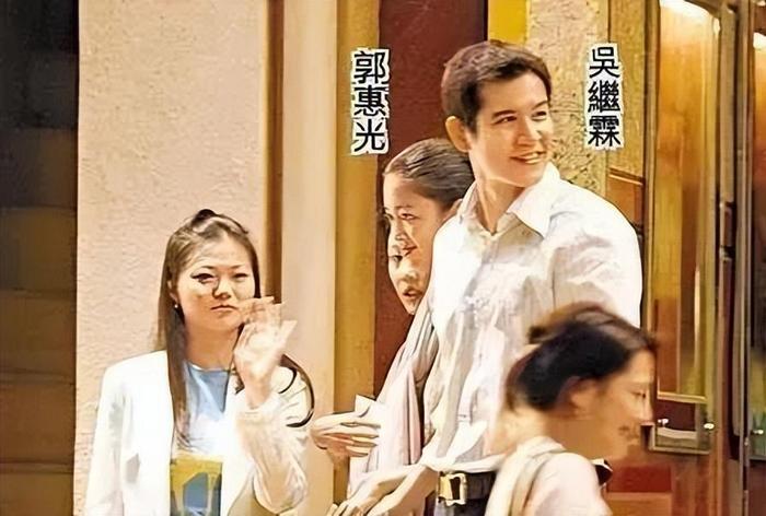 豪門寵愛，甜蜜婚姻的成長(zhǎng)勵(lì)志之旅