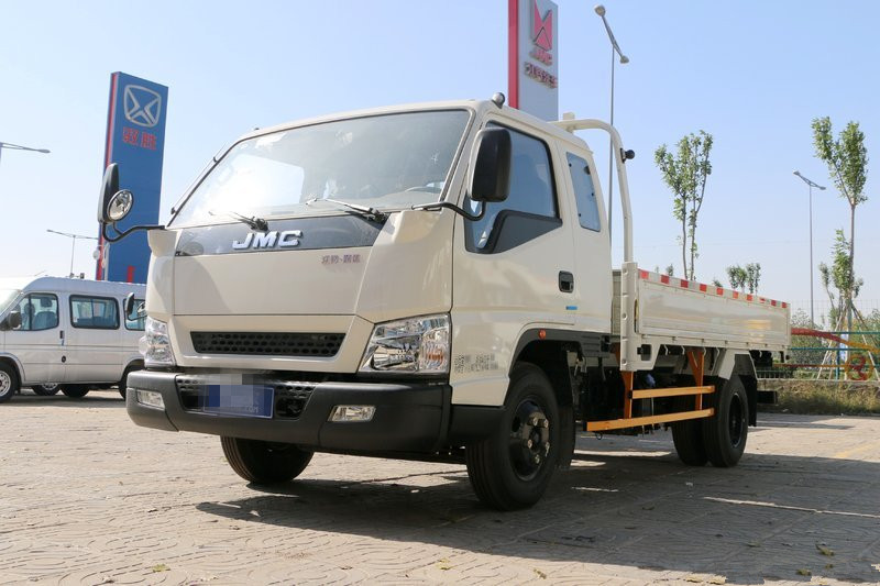 江鈴輕卡一排半最新款，友情滿載的溫馨日常之旅