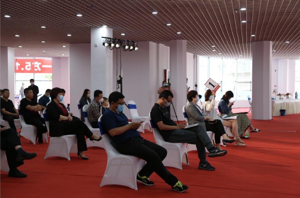 衡水拍賣最新動態(tài)，科技盛宴重塑未來生活體驗