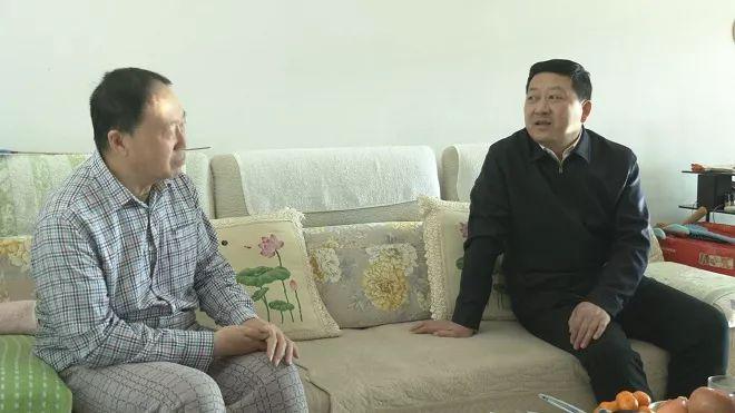 時(shí)政新聞速遞，最新動(dòng)態(tài)大揭秘，新鮮資訊不容錯(cuò)過！