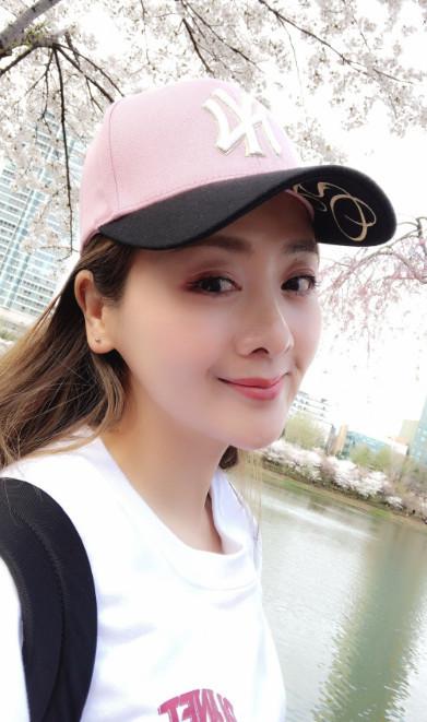 臀部打針視頻，文化現(xiàn)象的深度解讀與探討