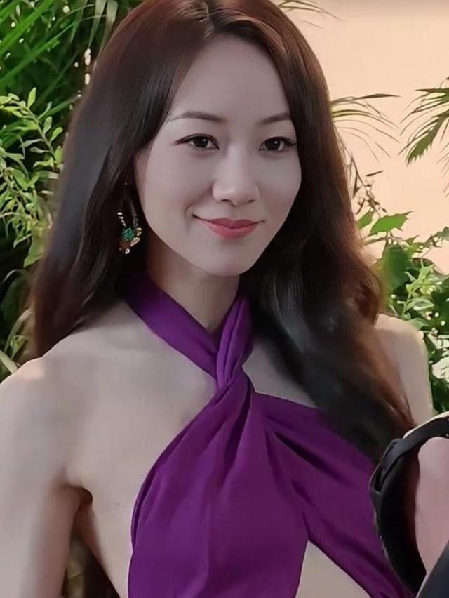 女性頭像時尚潮流演變，最新風尚與2025年流行趨勢預測