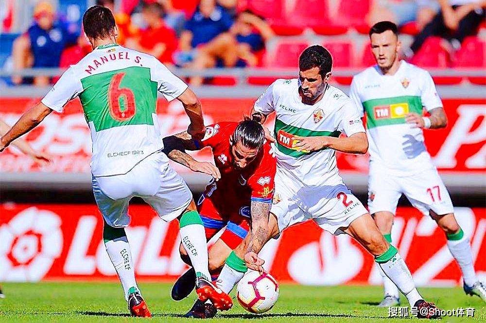 西甲賽場激戰(zhàn)正酣，熱血沸騰瞬間大揭秘！