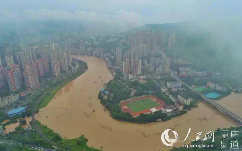 洪峰來襲，背景、事件、影響與時(shí)代重要性解析