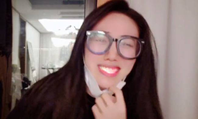 小董最新潮流風采揭秘，引領(lǐng)潮流魅力無限！