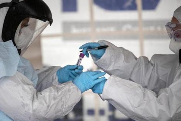 外國疫情最新進(jìn)展，科技新品引領(lǐng)防護(hù)生活，體驗(yàn)前沿科技的力量