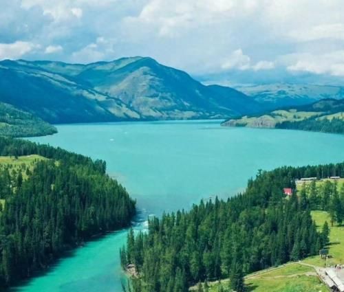 最新最美風景，探尋自然魅力，體驗變化中的學習之旅，自信成就之源