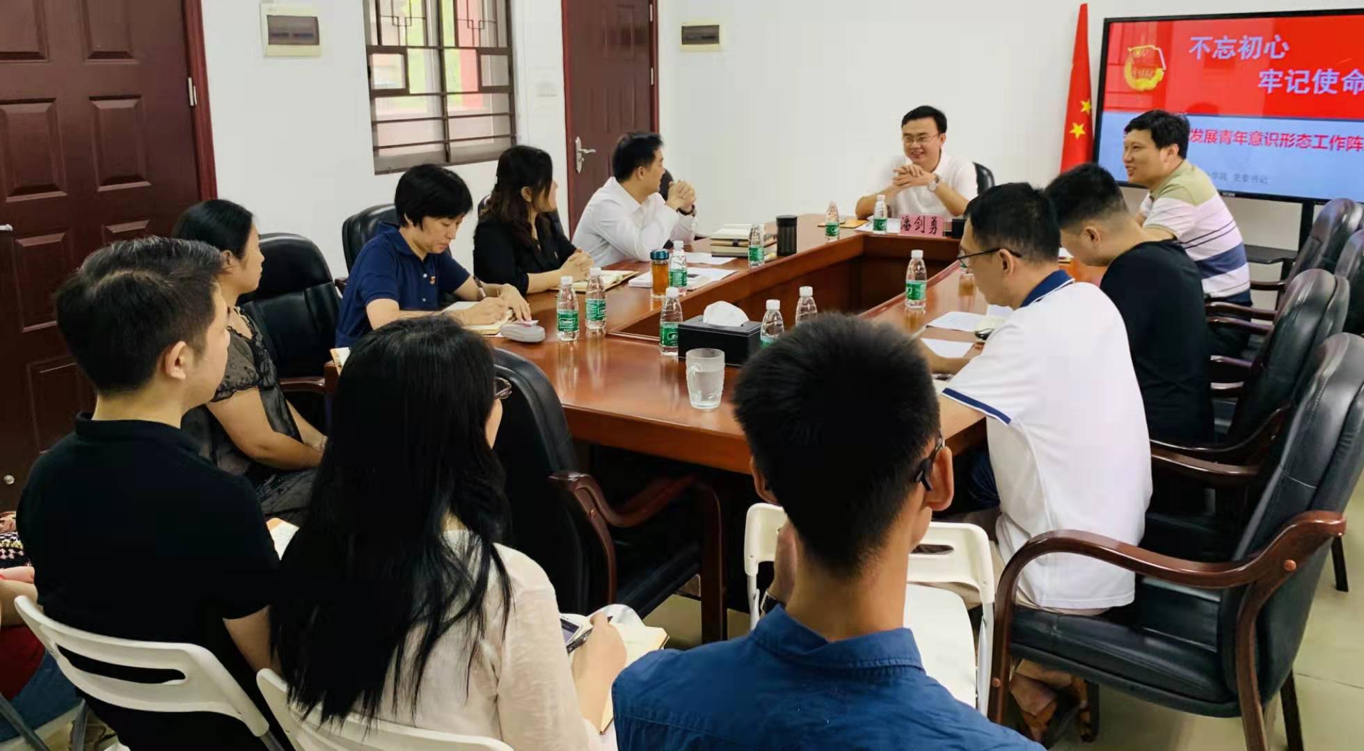 自然美景之旅，黨團(tuán)課最新與內(nèi)心的平和寧靜探尋