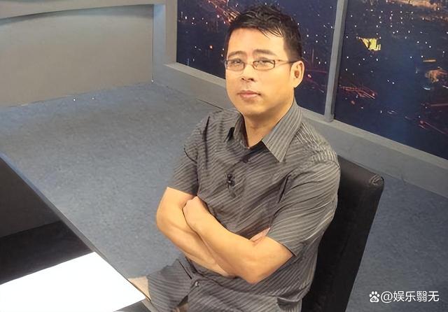 阿丘最新微博，社交媒體時(shí)代的言論自由與責(zé)任探討