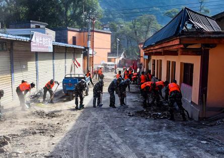 甘肅泥石流最新動(dòng)態(tài)，災(zāi)難預(yù)警與應(yīng)對(duì)策略探討