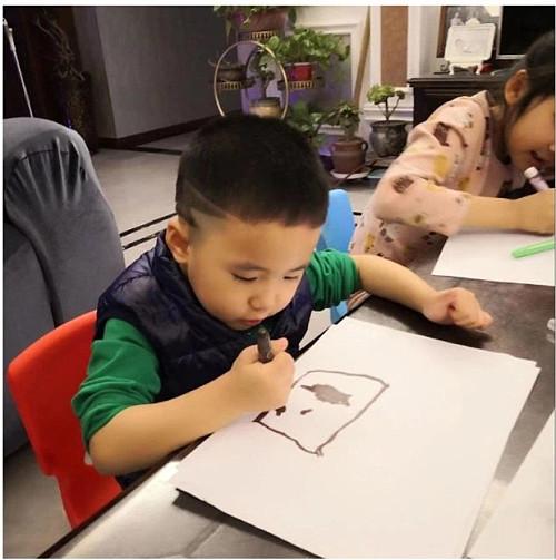 科技智能守護童年，幼兒園停課最新動態(tài)