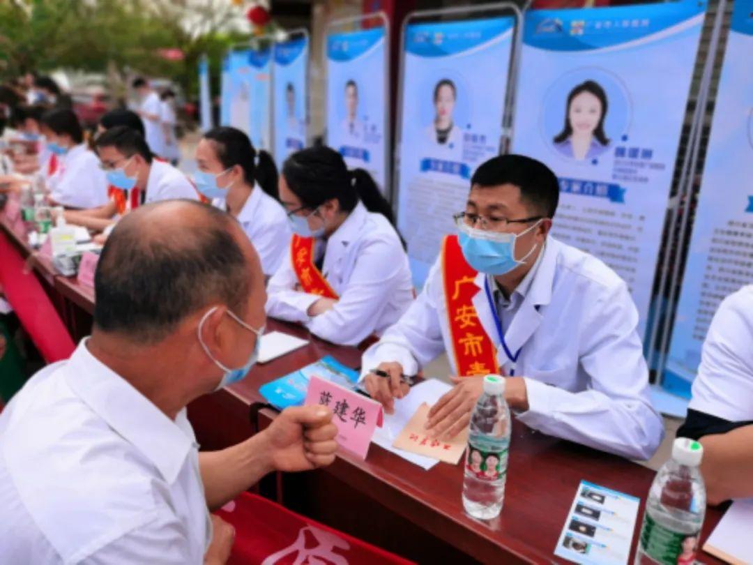 成都華西疫情最新通報，小巷深處的獨特風味與抗疫進展